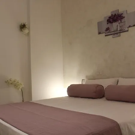 Souvenir D'ete Bed and Breakfast 4*